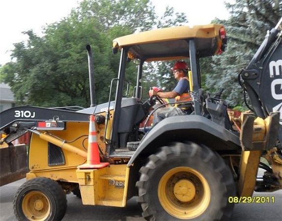 Нажмите на изображение для увеличения.

Название:	traktor.jpg
Просмотров:	4
Размер:	109.8 Кб
ID:	10155974