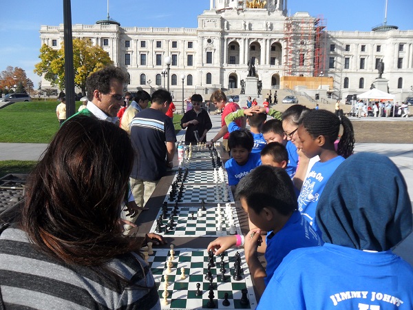 Нажмите на изображение для увеличения.

Название:	шахматы 2.jpg
Просмотров:	1
Размер:	217.9 Кб
ID:	10155843